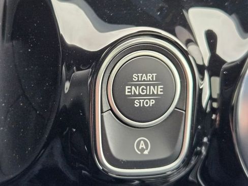 Certified 2025 Mercedes-Benz GLA 250 4MATIC image 31