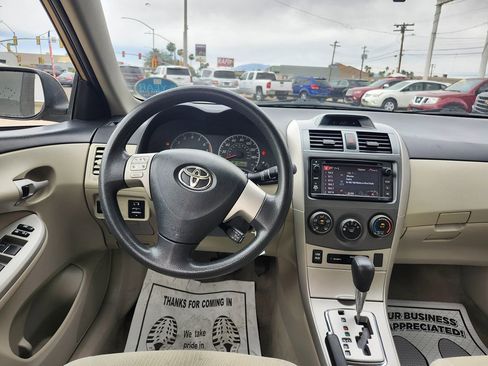 Used 2013 Toyota Corolla LE FWD image 22