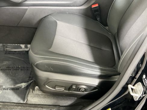 Used 2023 Jeep Grand Cherokee Laredo AWD/4WD image 18