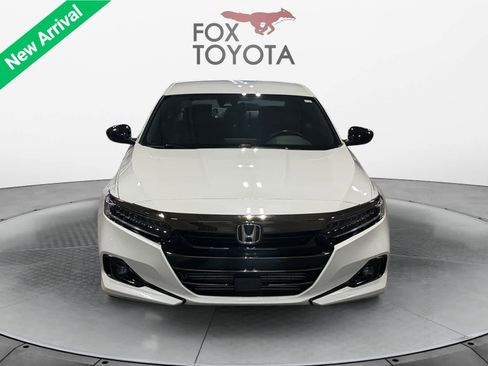 Used 2022 Honda Accord Sport image 9