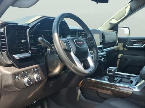 Used 2024 GMC Sierra 1500 Elevation AWD/4WD image 14