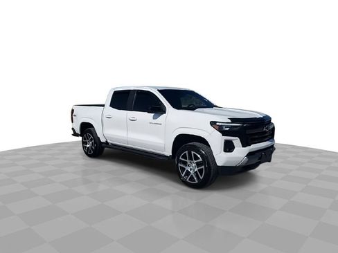 Used 2023 Chevrolet Colorado Z71 w/ Z71 Convenience Package 2 image 2