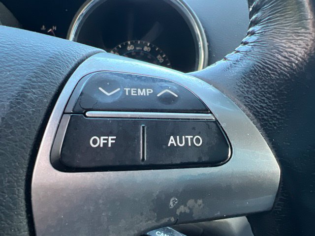 Used 2011 Toyota Highlander Limited AWD/4WD image 21