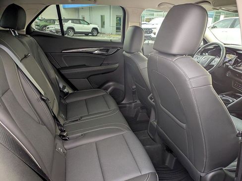 Used 2023 Buick Envision Essence image 29