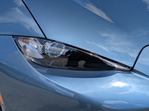 Used 2017 MAZDA MX-5 Miata RF Grand Touring RWD image 9