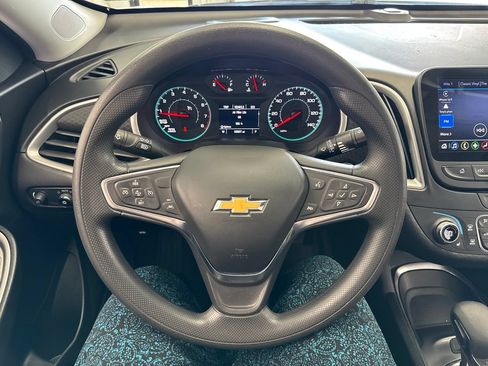 Used 2024 Chevrolet Malibu LT FWD image 17