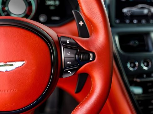 Used 2019 Aston Martin DBS Superleggera RWD image 14
