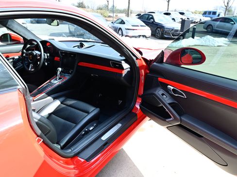 Used 2018 Porsche 911 Carrera S image 34