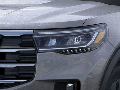 New 2025 Ford Explorer Active w/ Active Comfort Package image 59