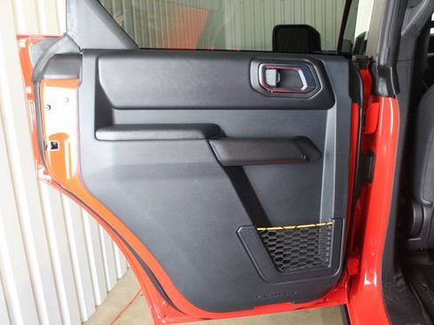 Used 2024 Ford Bronco Badlands AWD/4WD image 17