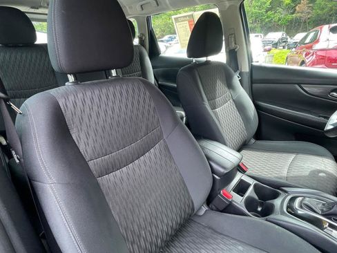 Used 2018 Nissan Rogue S AWD/4WD image 28