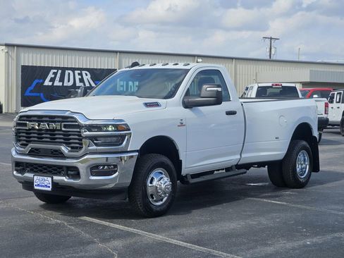 New 2026 RAM 3500 Tradesman AWD/4WD image 3