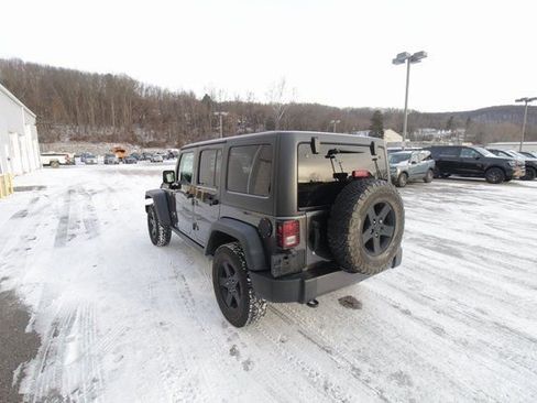 Used 2017 Jeep Wrangler Unlimited Sport image 8