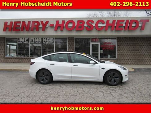 Used 2022 Tesla Model 3 Long Range image 1