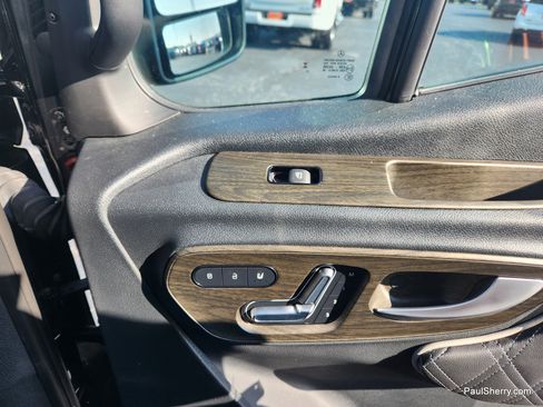 Used 2024 Mercedes-Benz Sprinter 3500 image 34