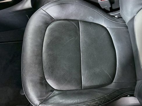 Used 2018 Kia Soul + w/ + Primo LIT Package FWD image 17