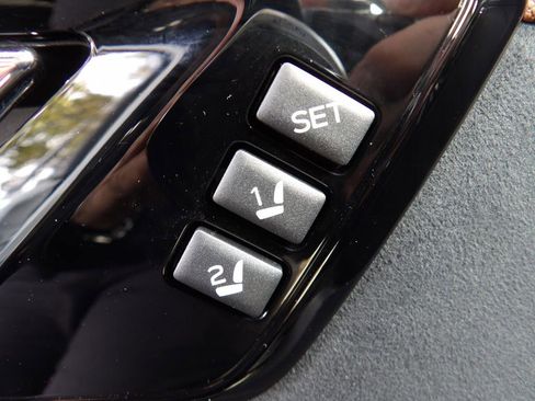 Used 2025 Subaru Forester Touring w/ Popular Package - Touring image 13