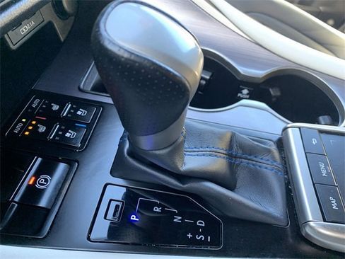 Used 2021 Lexus RX 450h F Sport image 25