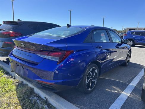 Certified 2023 Hyundai Elantra SEL w/ Convenience Package image 2