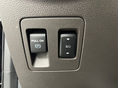Used 2021 Ford Expedition Limited w/ Cargo Package RWD image 57