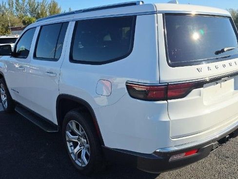Used 2022 Jeep Wagoneer Series II image 4