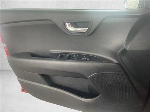 Used 2022 Kia Rio S image 17