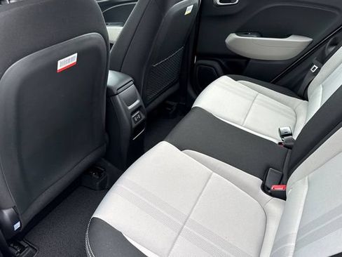 New 2026 Hyundai Venue SEL FWD image 11