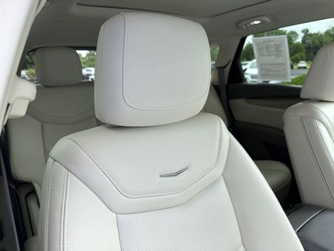Used 2024 Cadillac XT5 Premium Luxury AWD/4WD image 39