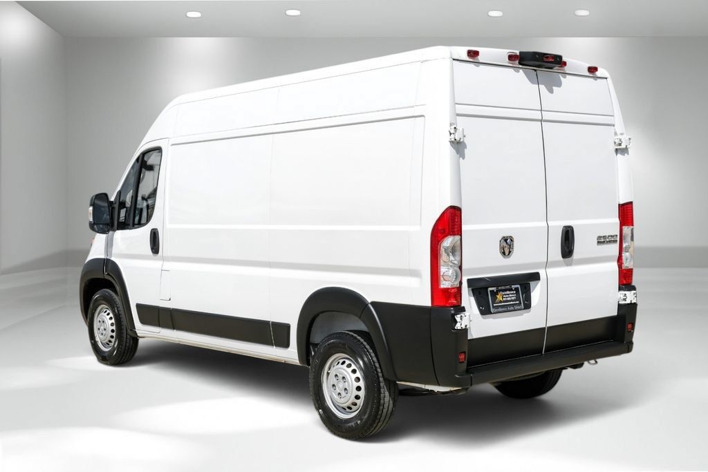Used 2025 RAM ProMaster 2500 w/ Convenience Group FWD image 10