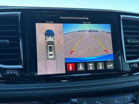 New 2026 Chrysler Pacifica Limited w/ S Appearance Package image 32