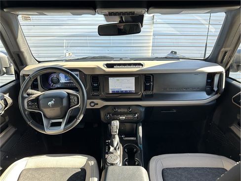 Used 2021 Ford Bronco Wildtrak image 17