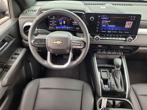 Used 2024 Chevrolet Colorado LT w/ LT Convenience Package III image 19