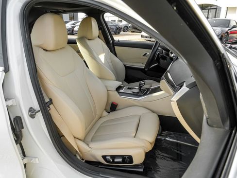 Used 2020 BMW 330i Sedan w/ Convenience Package image 46