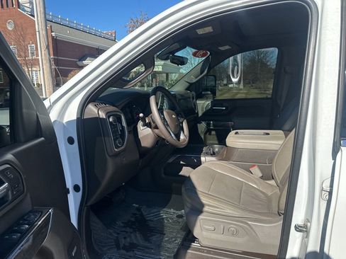 Used 2020 Chevrolet Silverado 2500 LTZ w/ LTZ Premium Package image 13