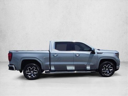 Used 2026 GMC Sierra 1500 SLT w/ SLT Premium Plus Package AWD/4WD image 4