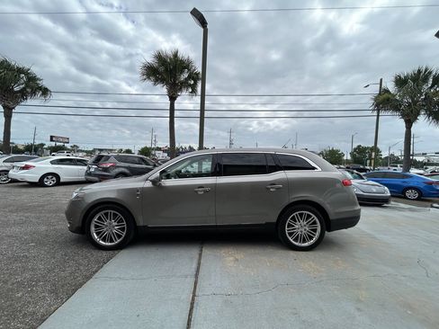 Used 2016 Lincoln MKT AWD w/ Equipment Group 201A image 4