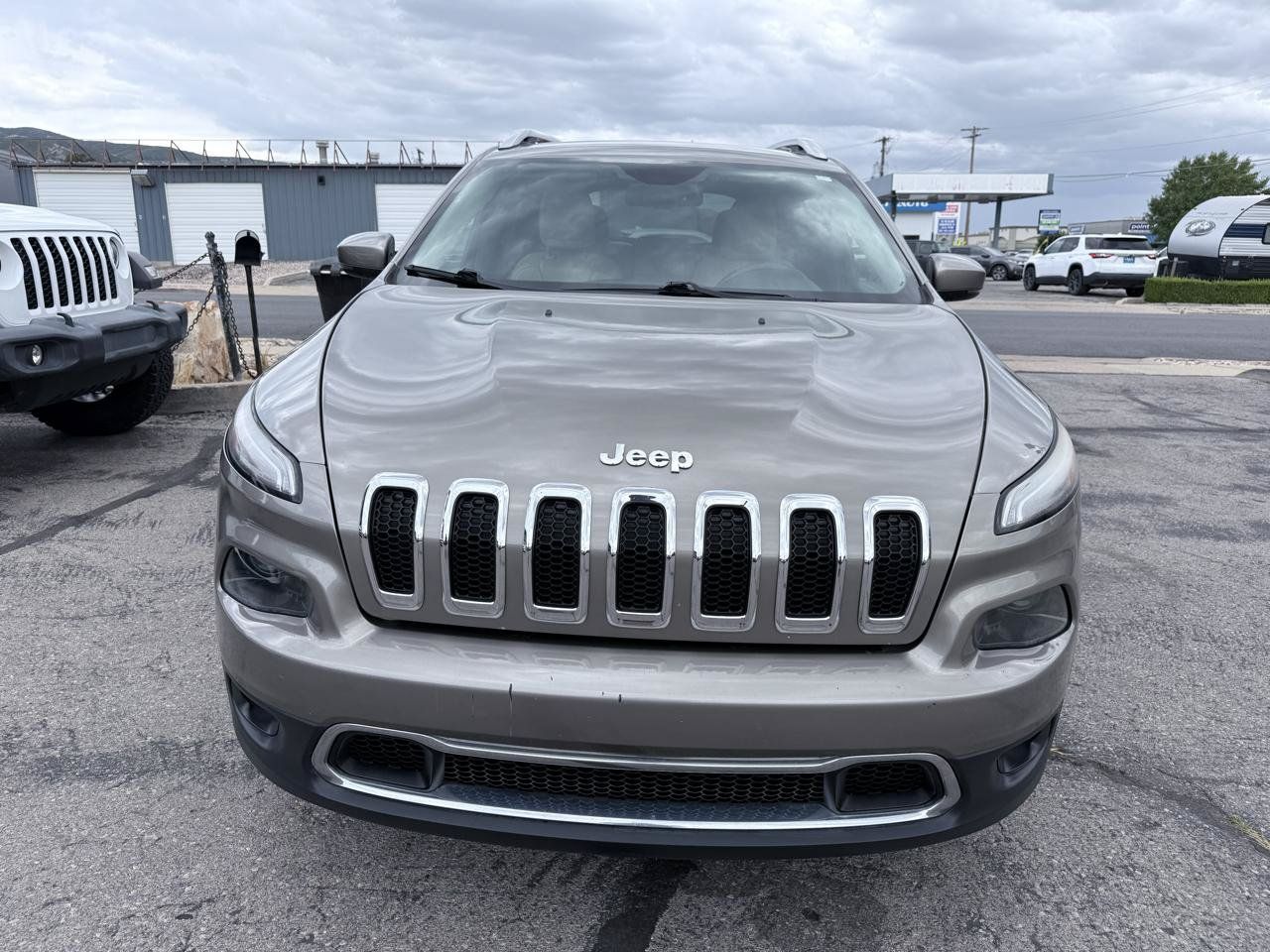 Used 2016 Jeep Cherokee Limited FWD image 8