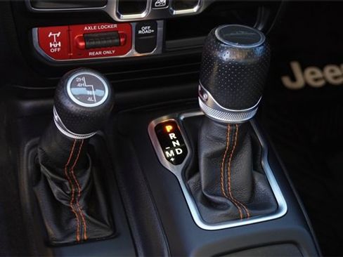 Used 2021 Jeep Gladiator Mojave image 25