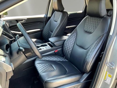 Used 2024 Ford Edge Titanium AWD/4WD image 23