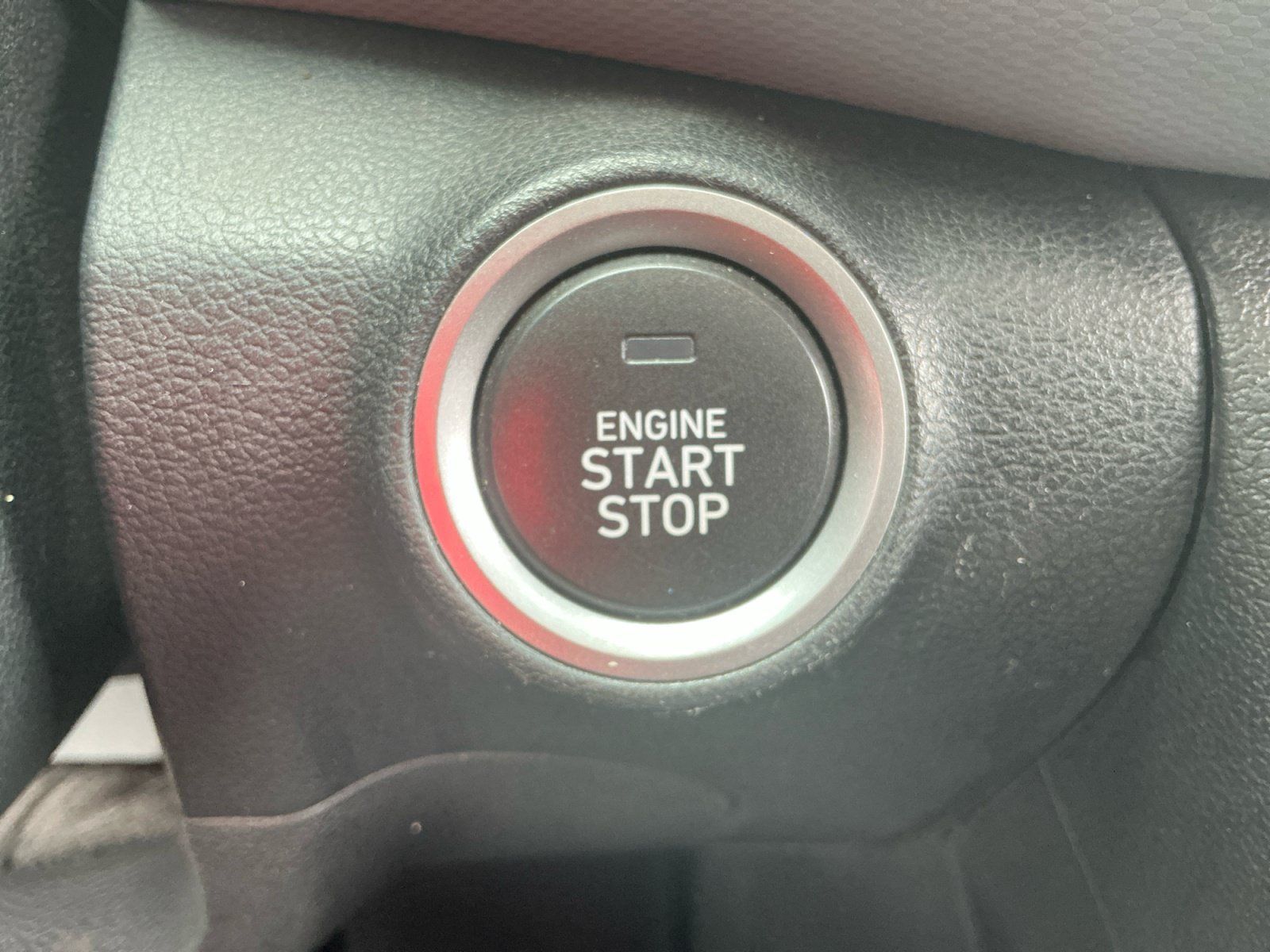 Used 2021 Hyundai Kona Limited FWD image 30