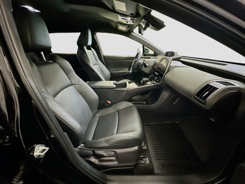 Used 2023 Subaru Solterra AWD image 33