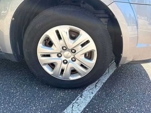 Used 2019 Dodge Journey SE FWD image 35