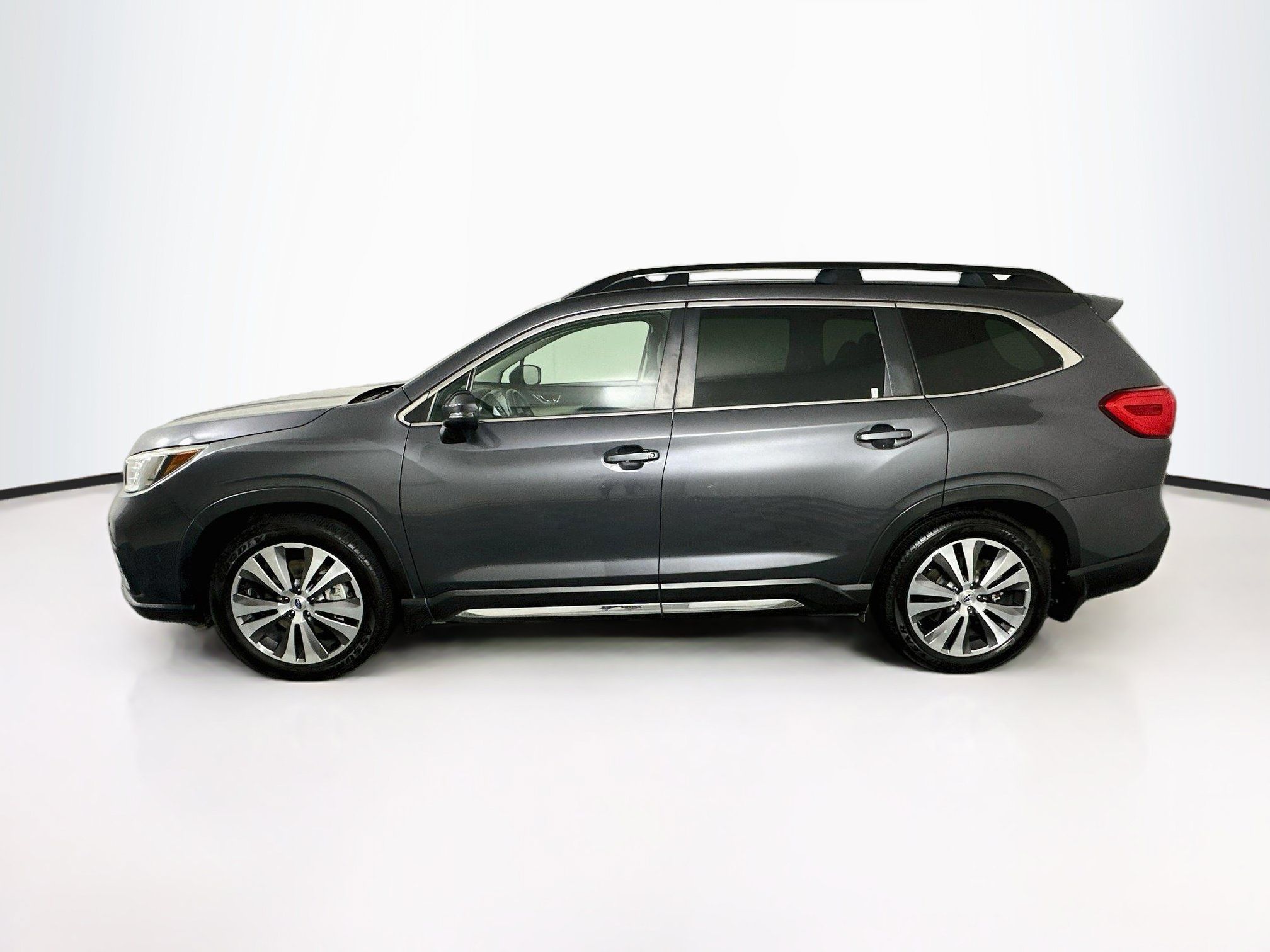 Used 2019 Subaru Ascent Limited w/ Popular Package #2 AWD/4WD image 4