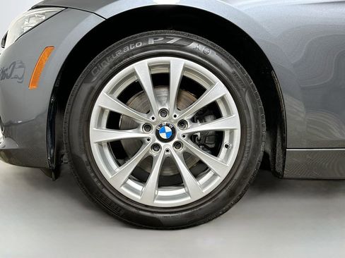 Used 2016 BMW 320i Sedan image 37