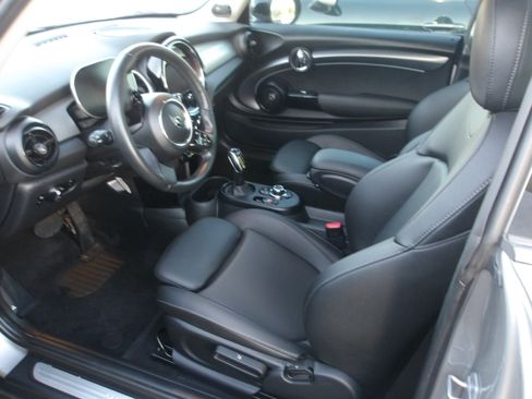 Used 2024 MINI Cooper SE FWD image 4