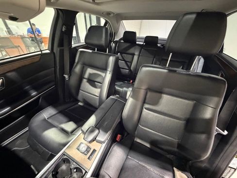 Used 2014 Mercedes-Benz E 350 Sedan image 22