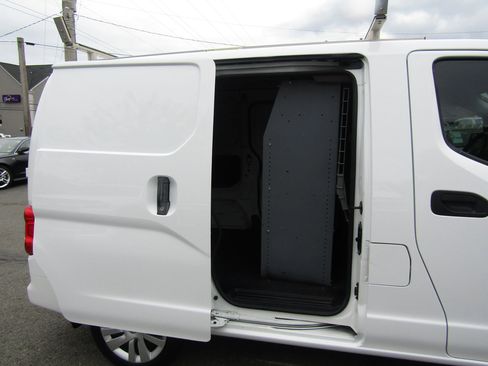 Used 2021 Nissan NV200 SV image 11