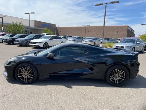 Used 2023 Chevrolet Corvette Stingray Premium Conv w/ Z51 Performance Package RWD image 8