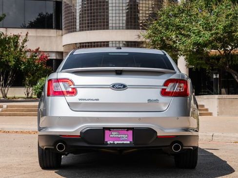 Used 2010 Ford Taurus SHO image 17