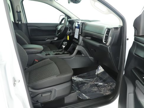 Used 2024 Ford Ranger XLT image 9